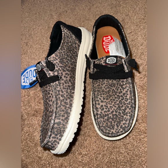 Hey Dude Leopard Pattern Sneakers with Black Trim - Picture 1 of 8